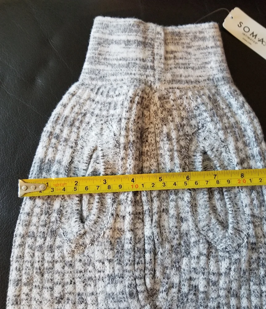 SOMA Gray Ink & White Marshmallow Knit Pet Sweater Sz M NWT